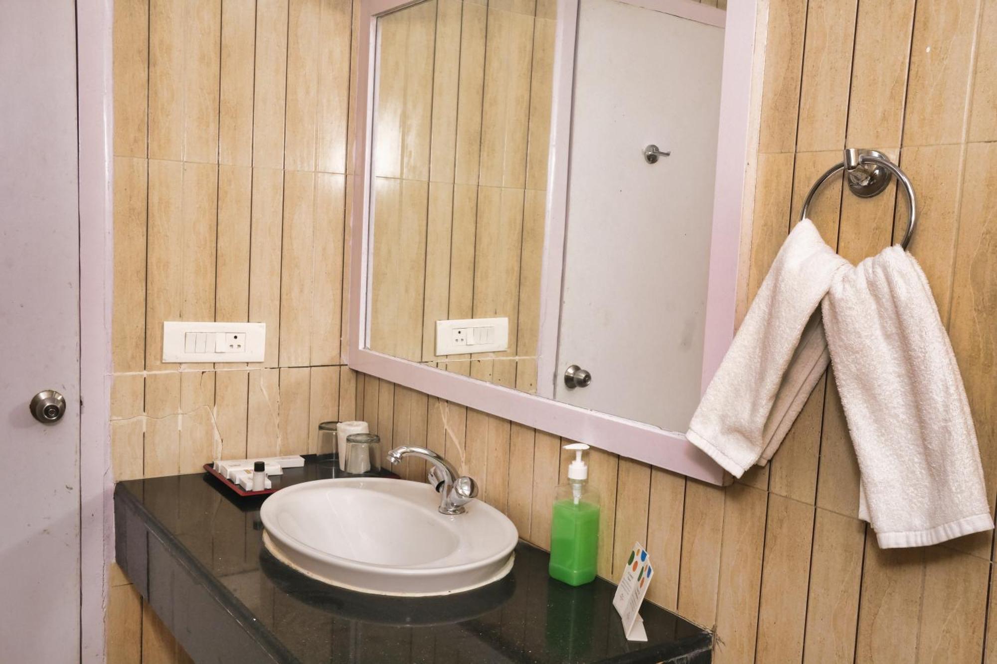 เพียร์เลส รีสอร์ต พอร์ตแบลร์ Hotel Shadipur ภายนอก รูปภาพ
