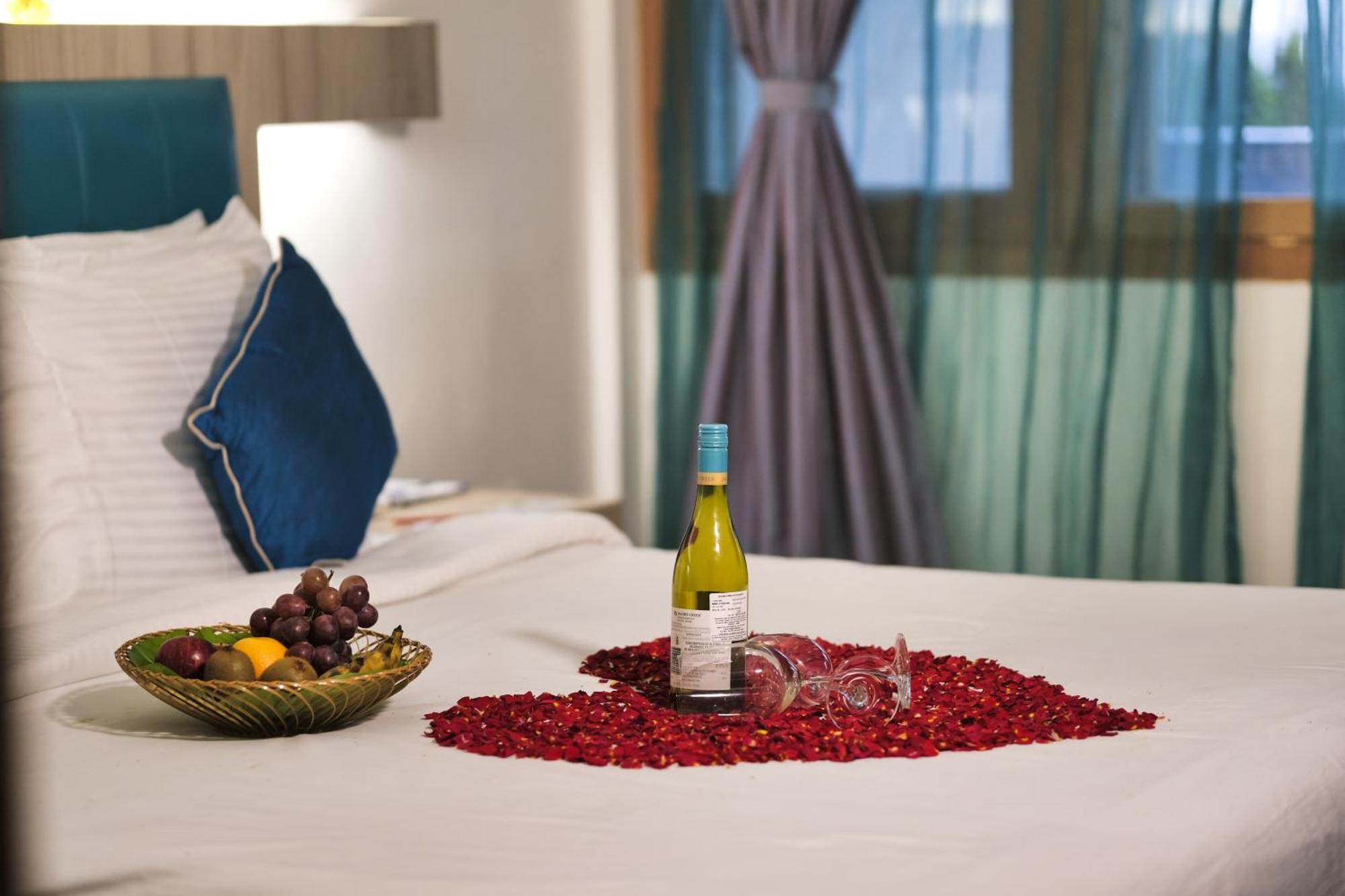 เพียร์เลส รีสอร์ต พอร์ตแบลร์ Hotel Shadipur ภายนอก รูปภาพ